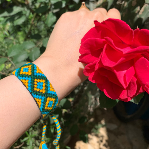 دستبند سوزندوزی عرض ۲.۵ سانت( با تنوع)